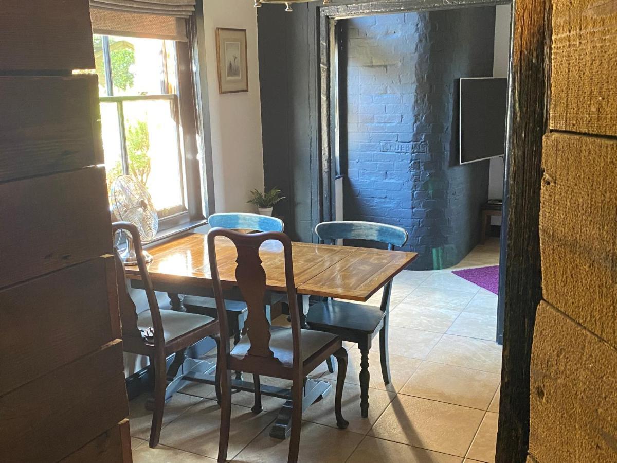 Betsey Trotwood. Historic Stylish 2-Bed Cottage. Blundeston Экстерьер фото