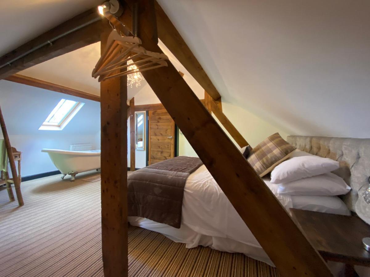 Betsey Trotwood. Historic Stylish 2-Bed Cottage. Blundeston Экстерьер фото
