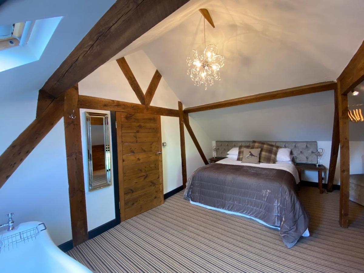 Betsey Trotwood. Historic Stylish 2-Bed Cottage. Blundeston Экстерьер фото