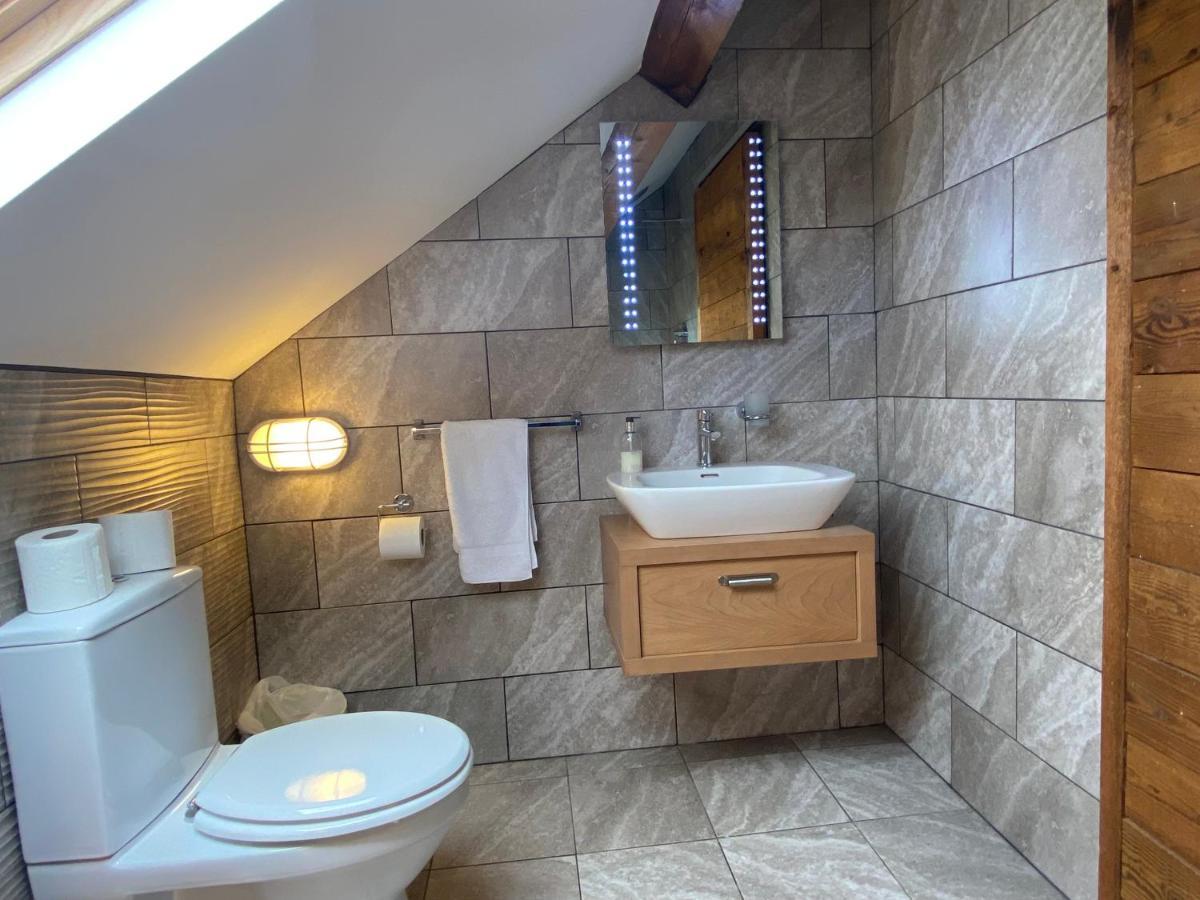 Betsey Trotwood. Historic Stylish 2-Bed Cottage. Blundeston Экстерьер фото